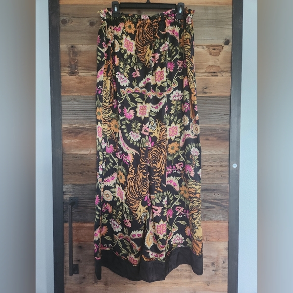 NWT FREE PEOPLE DREAMY DAYS PAJAMA SET TIGER SIZE Large - Picture 7 of 7